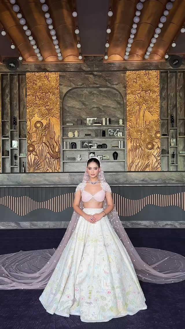 Post 1 by Ritu Thakur Mua on Instagram (video)