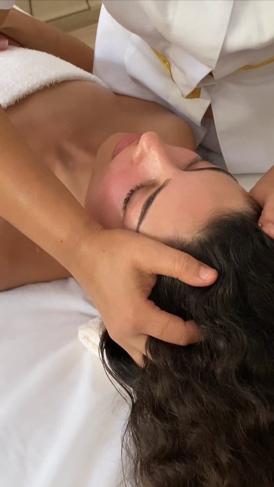 Post 10 by Hendiya Organic Skincare on Instagram (video)