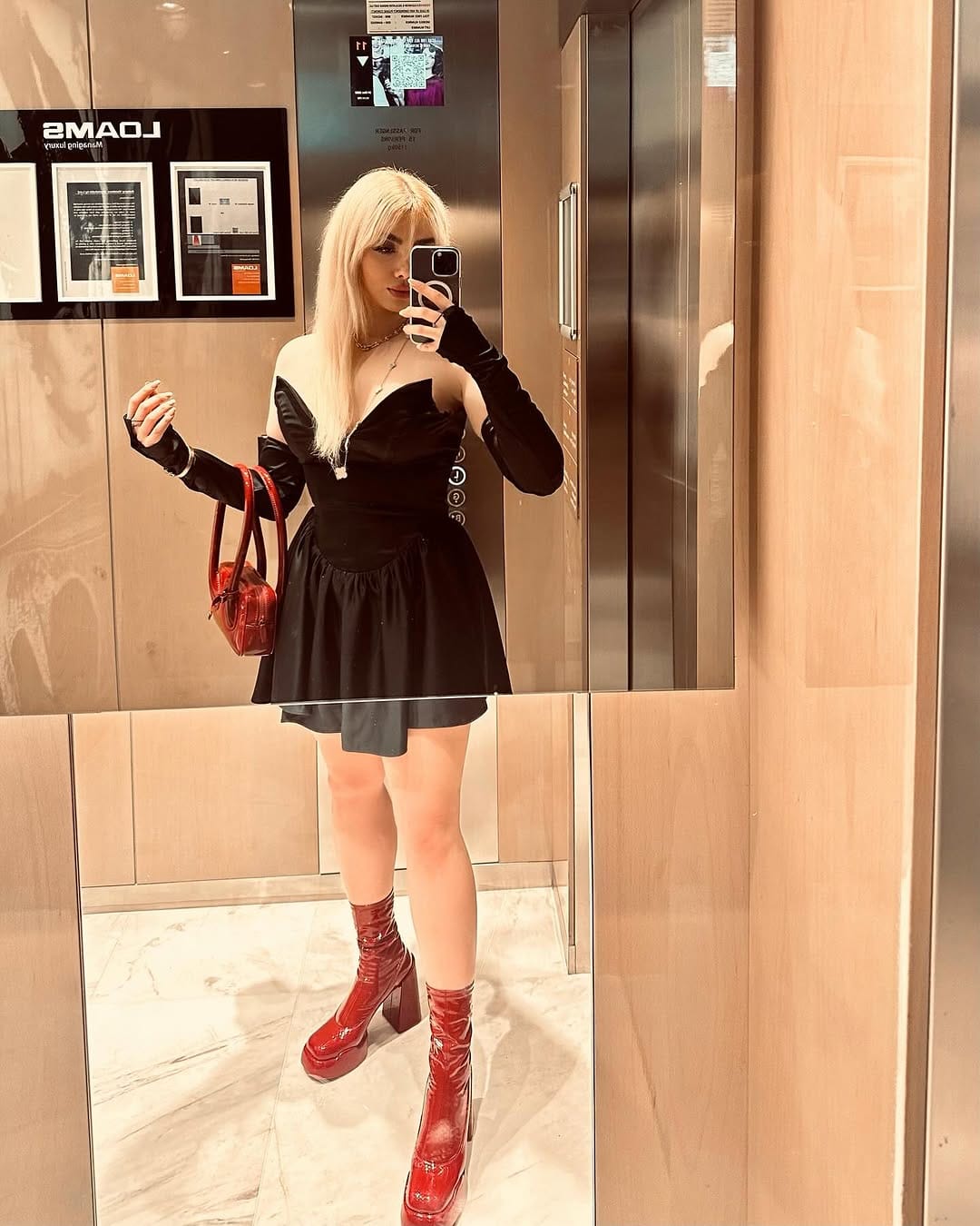 Post 9 by @min_mahdavi on Instagram (carousel)