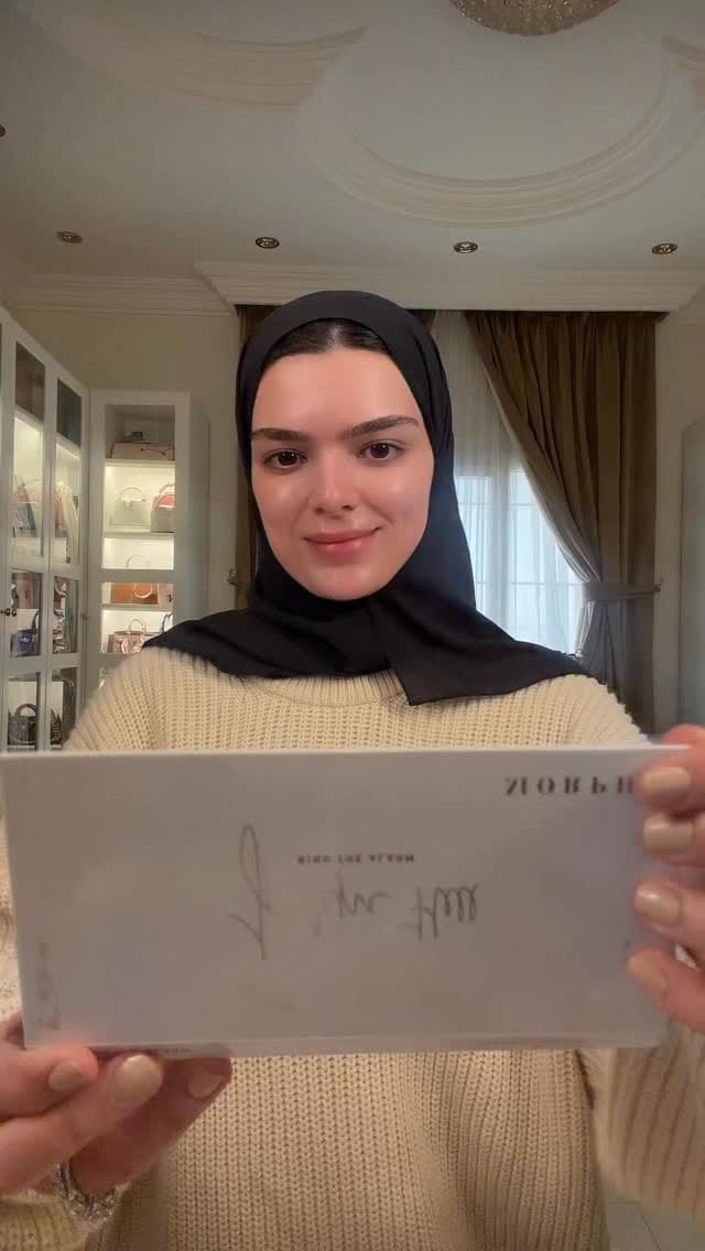 Post 3 by A🐢 on Instagram (video)