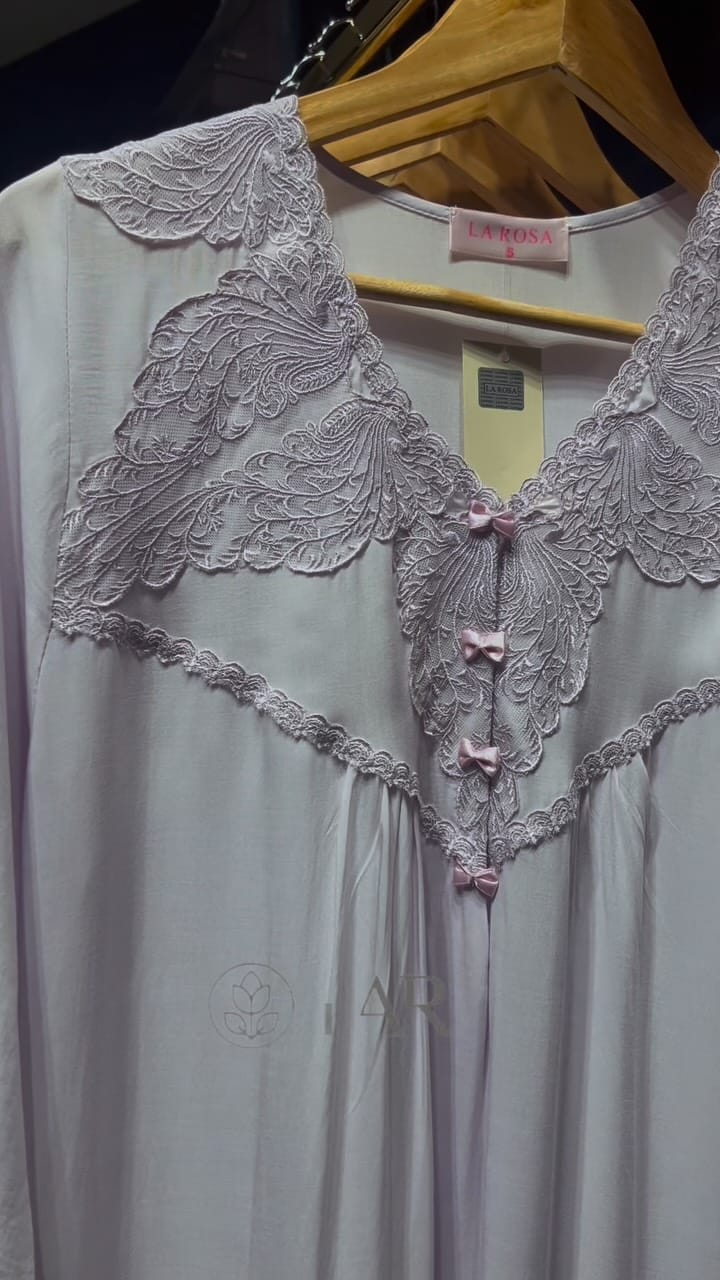 Post 8 by LA Rosa on Instagram (video)