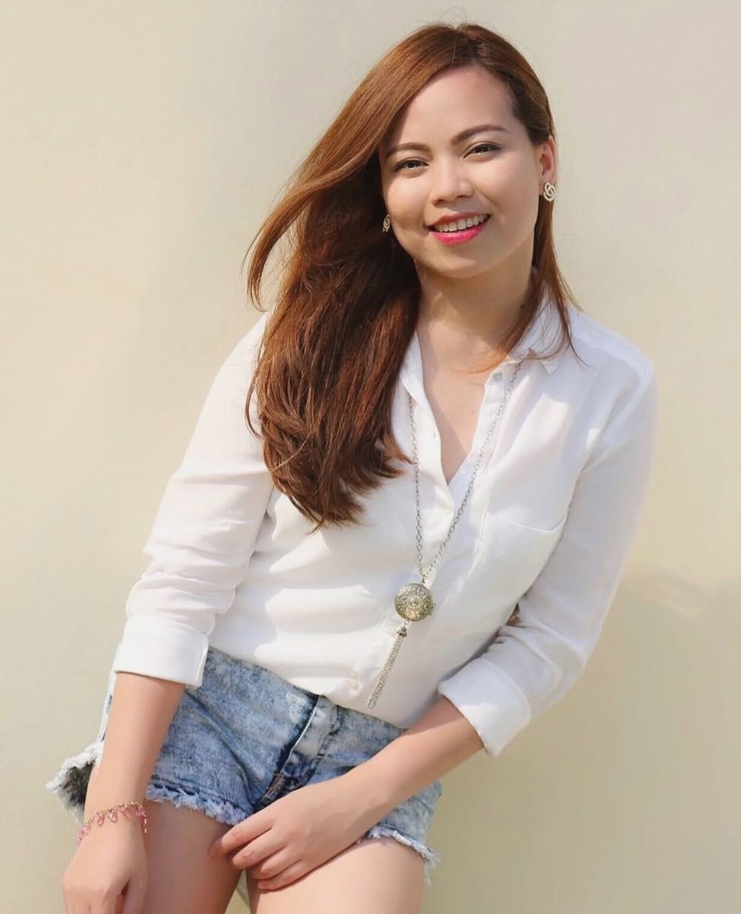 Post 4 by Claris Reyes on Instagram (carousel)