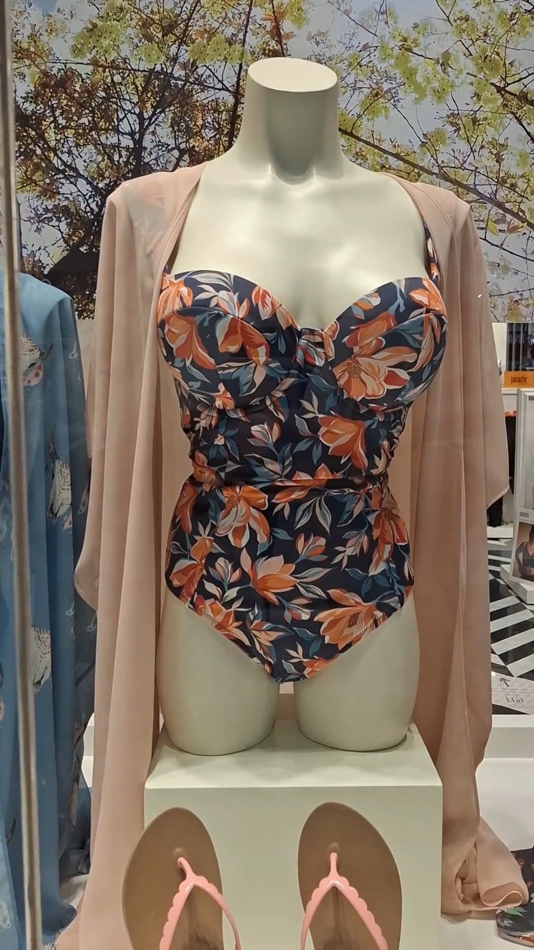 Post 6 by TKD Lingerie on Instagram (video)