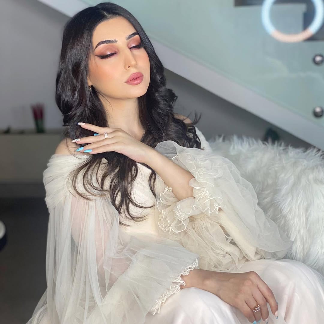 Post 10 by Fatmah ALogaili فاطمه العقيلي on Instagram (image)