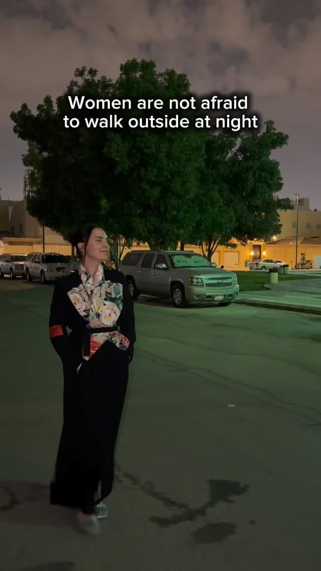 Post 9 by DASHA SAUDIA on Instagram (video)