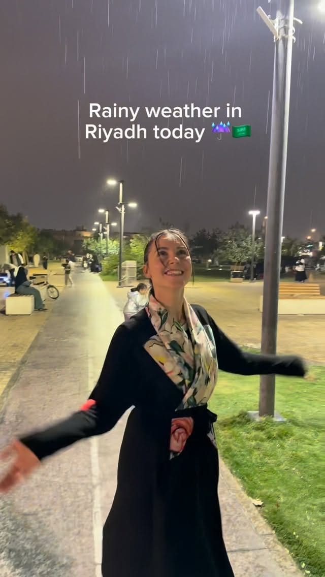 Post 8 by DASHA SAUDIA on Instagram (video)
