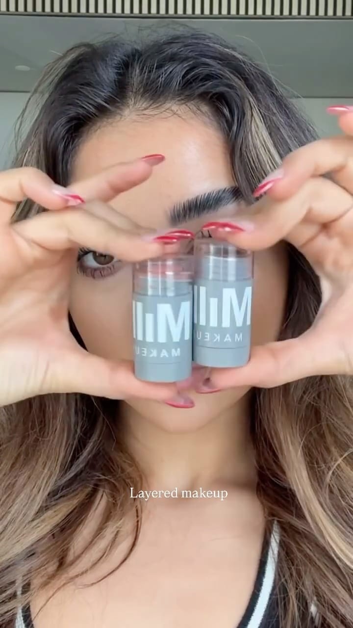 Post 4 by Nia on Instagram (video)