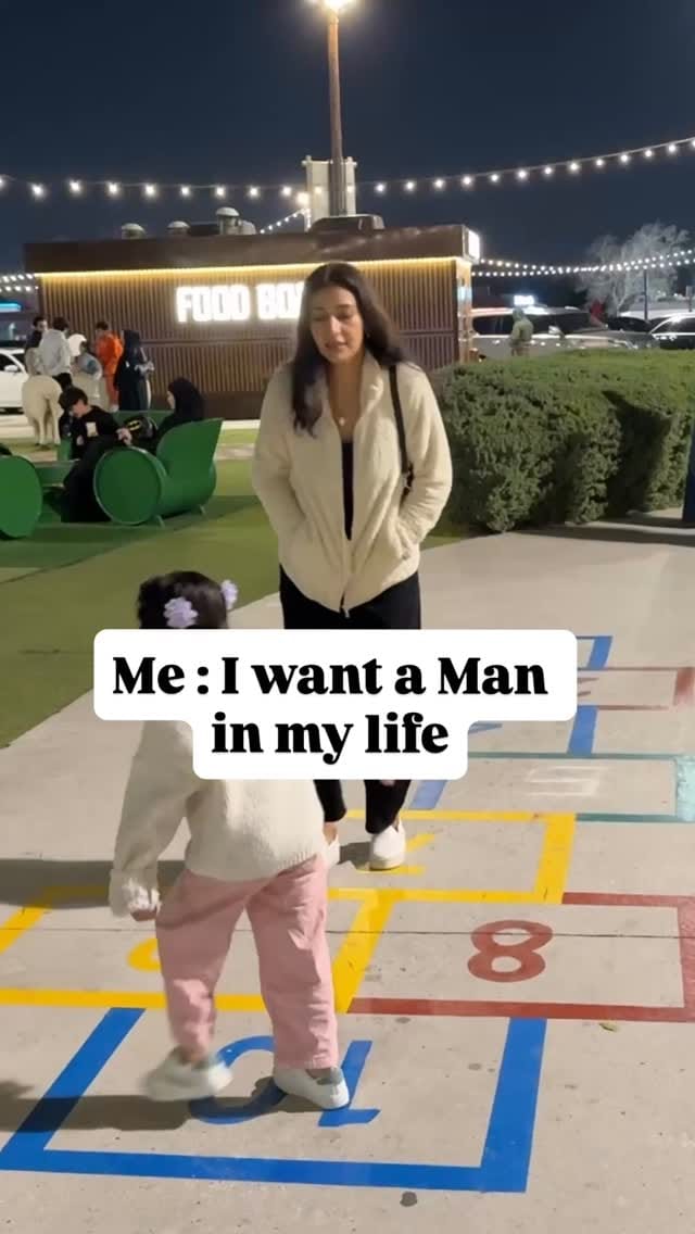 Post 6 by Nikhar Khan on Instagram (video)