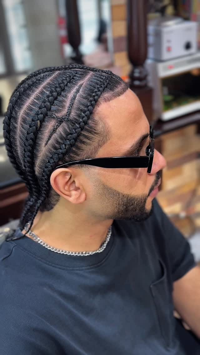 Post 7 by Fade and Shave Barbers on Instagram (video)