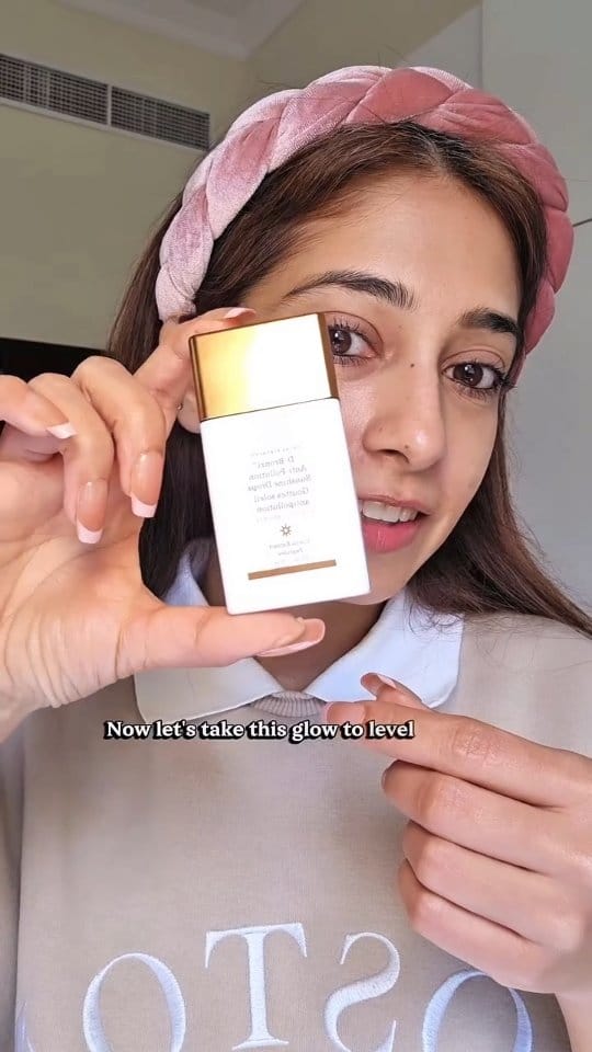 Post 6 by Mina Salman on Instagram (video)