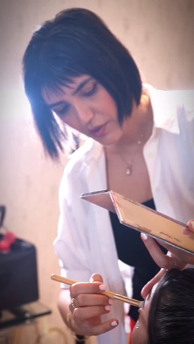 Post 6 by Zara Nikmanesh on Instagram (video)