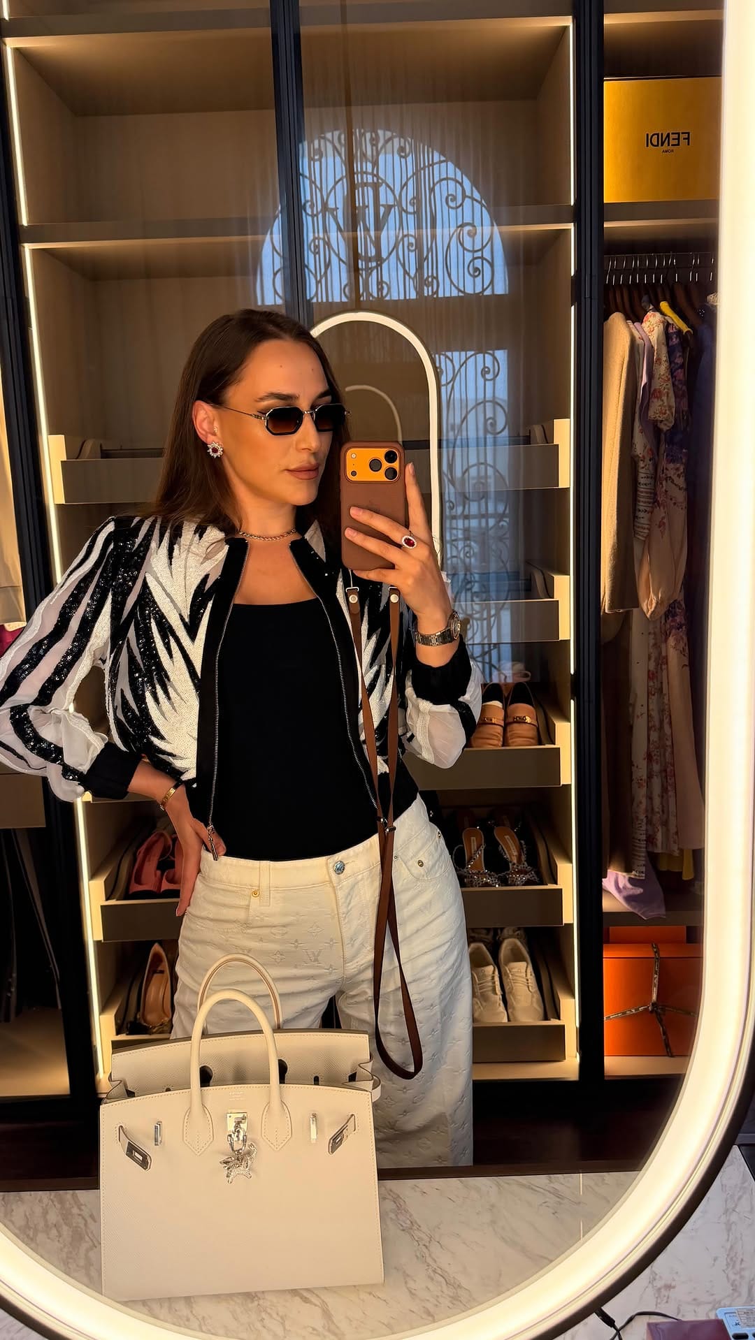 Post 7 by Diana Chipar on Instagram (video)
