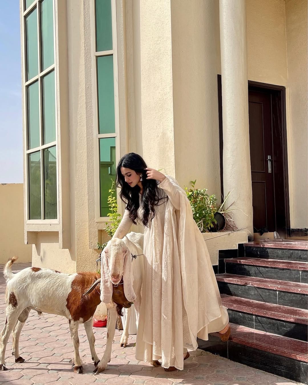 Post 10 by Sana Sadiq on Instagram (carousel)