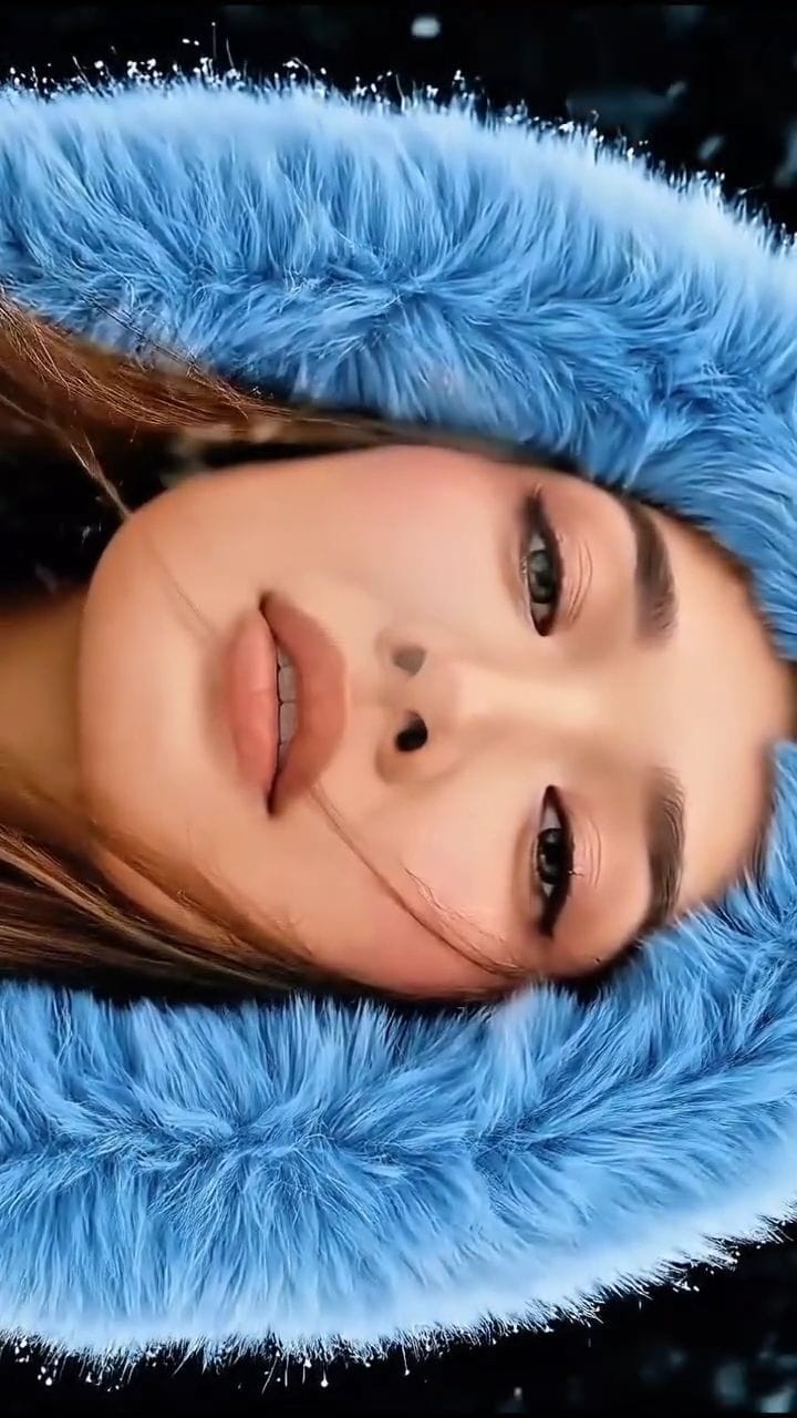 Post 4 by Isabella Bella on Instagram (video)