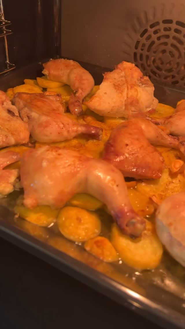 Post 6 by Maya on Instagram (video)