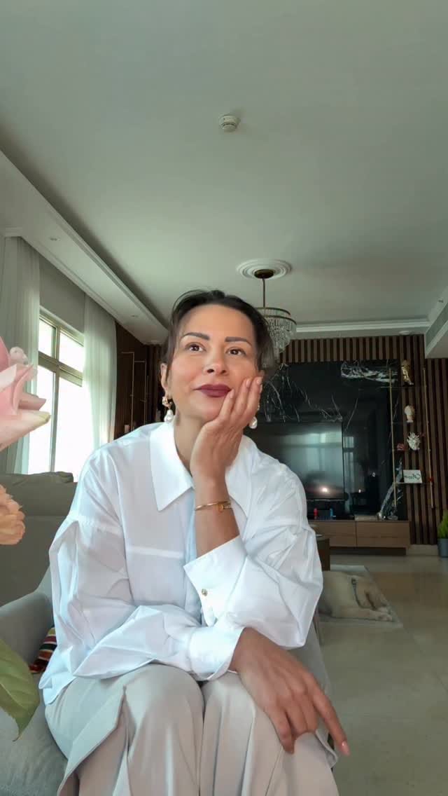 Post 7 by Maya on Instagram (video)