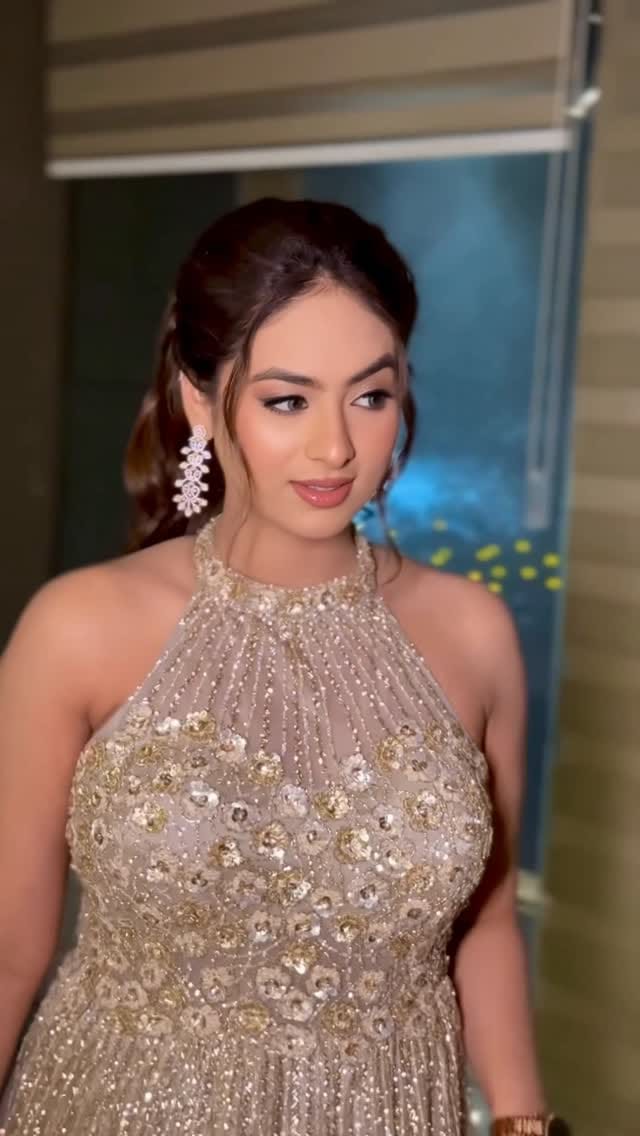 Post 6 by Aish & Shreya Makeovers | Bridal Makeup Artist on Instagram (video)