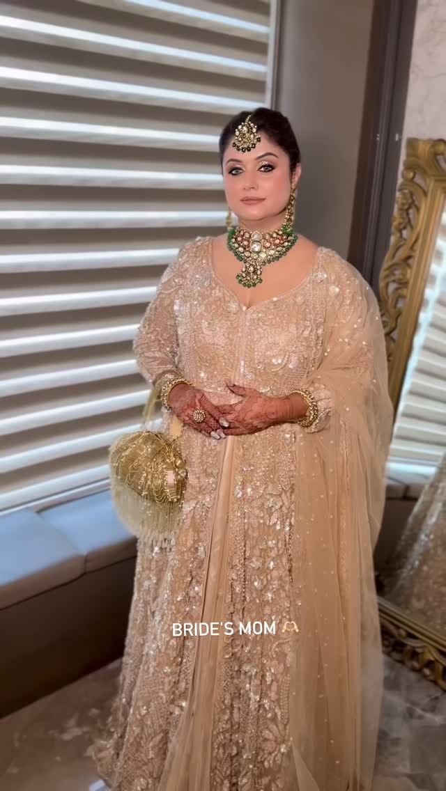 Post 4 by Aish & Shreya Makeovers | Bridal Makeup Artist on Instagram (video)