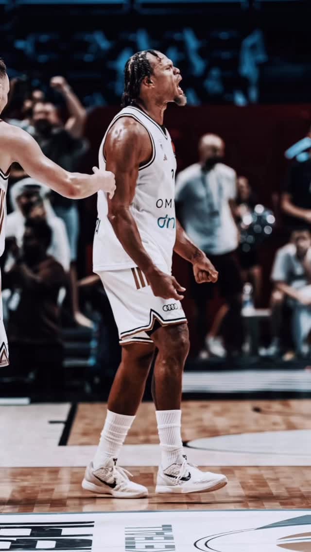 Post 10 by Jus Anderson on Instagram (video)