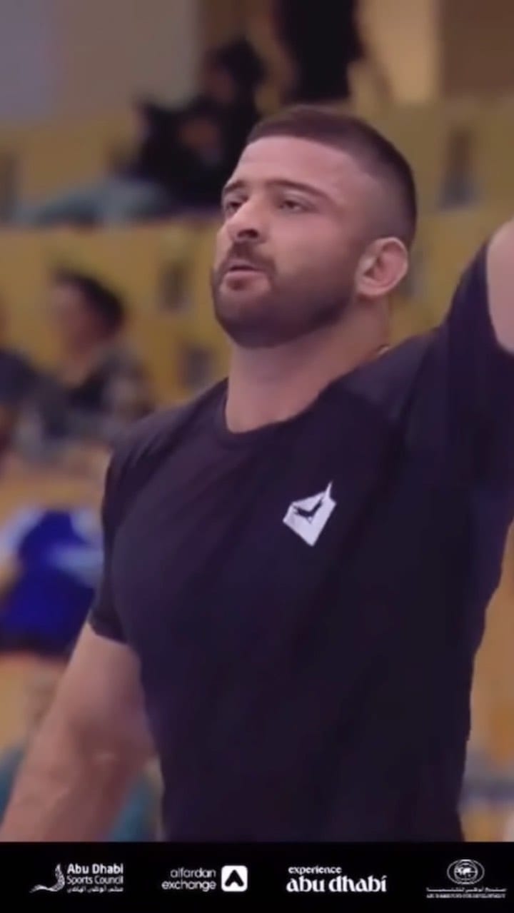 Post 10 by Guilherme Bacha on Instagram (video)