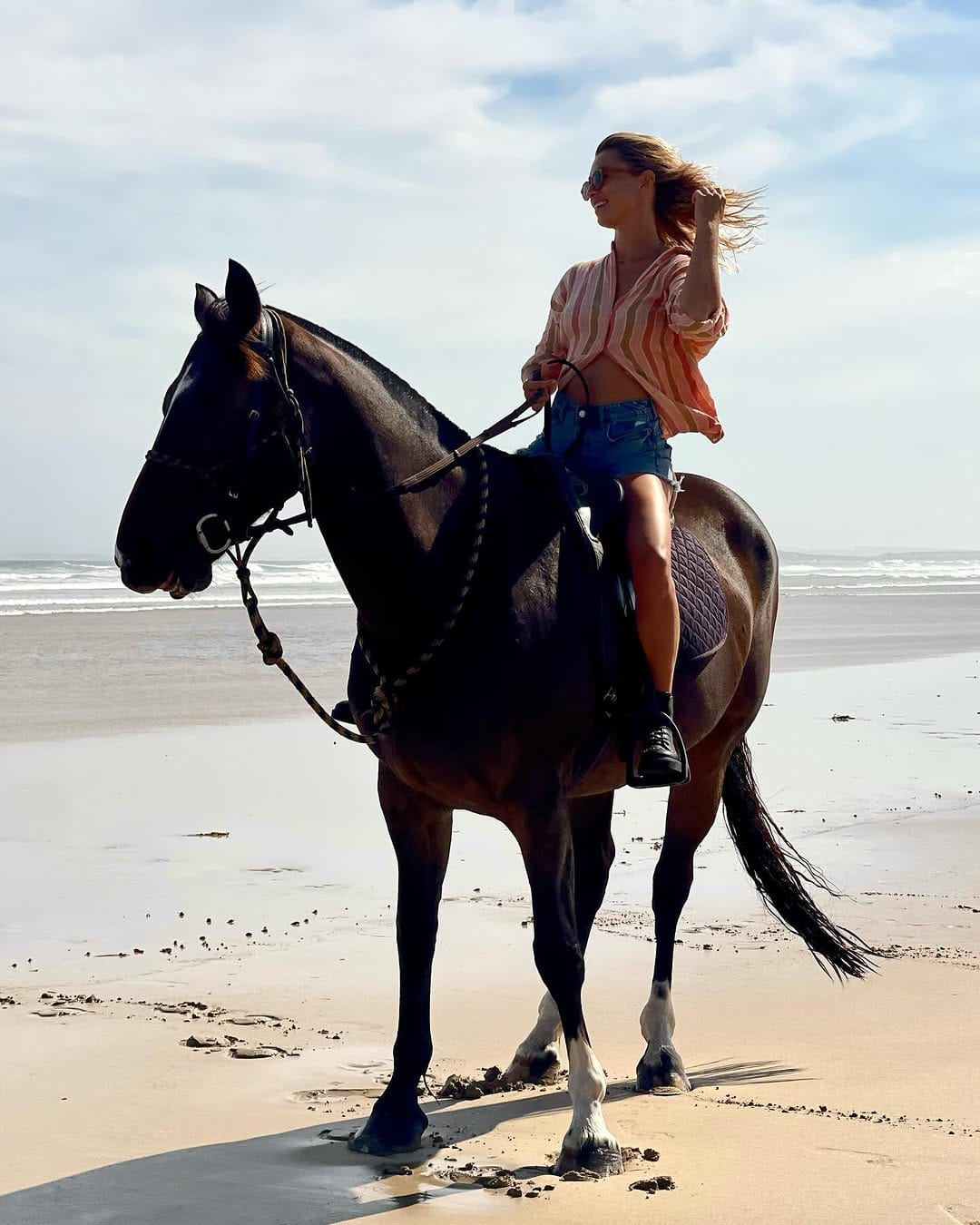 Post 3 by ʏᴀɴᴀ ʙᴜᴄʜᴋᴏ on Instagram (carousel)