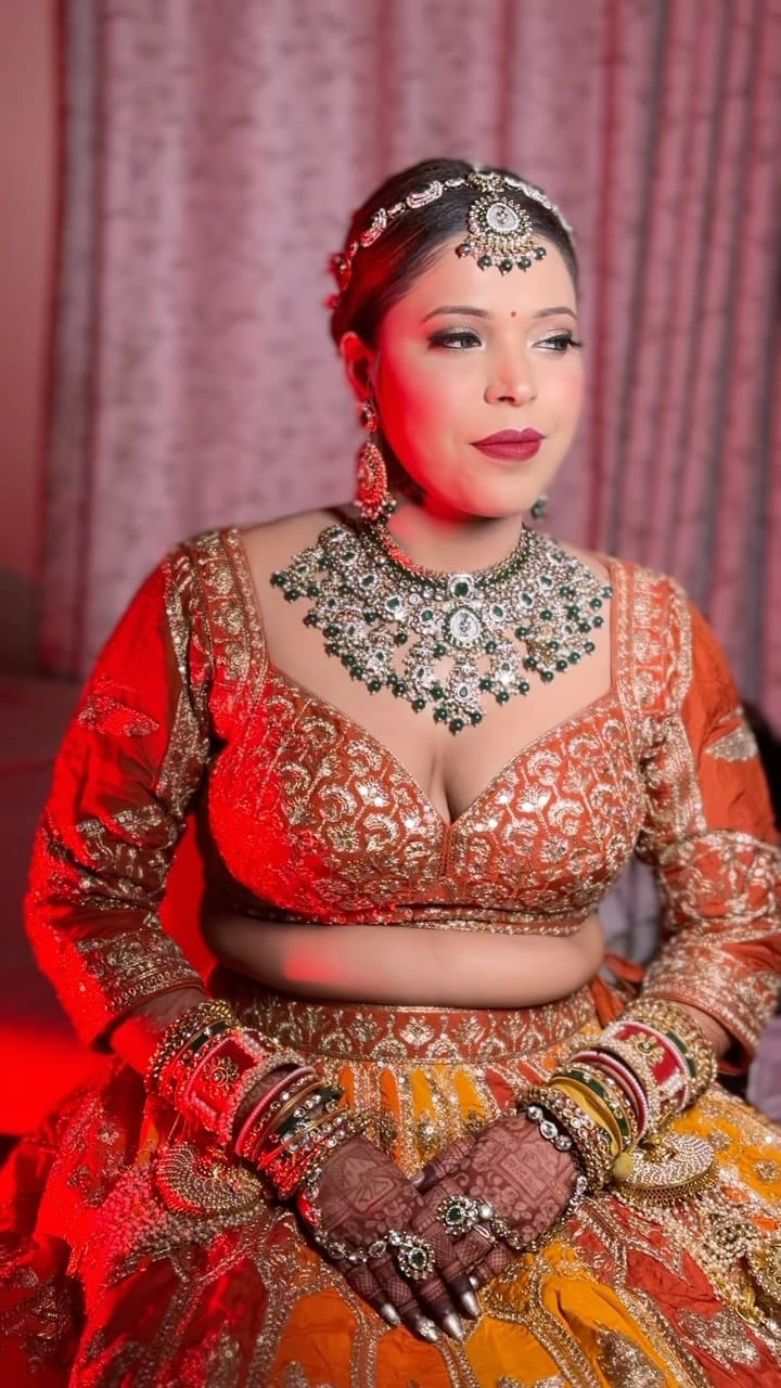 Post 8 by Lata Madhwani | Luxury Makeup Artist | India & Dubai on Instagram (video)