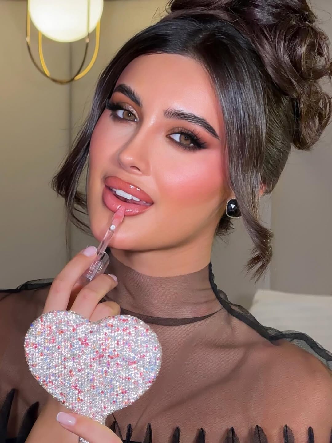 Post 1 by Hala Makeup Artist💄 on Instagram (carousel)