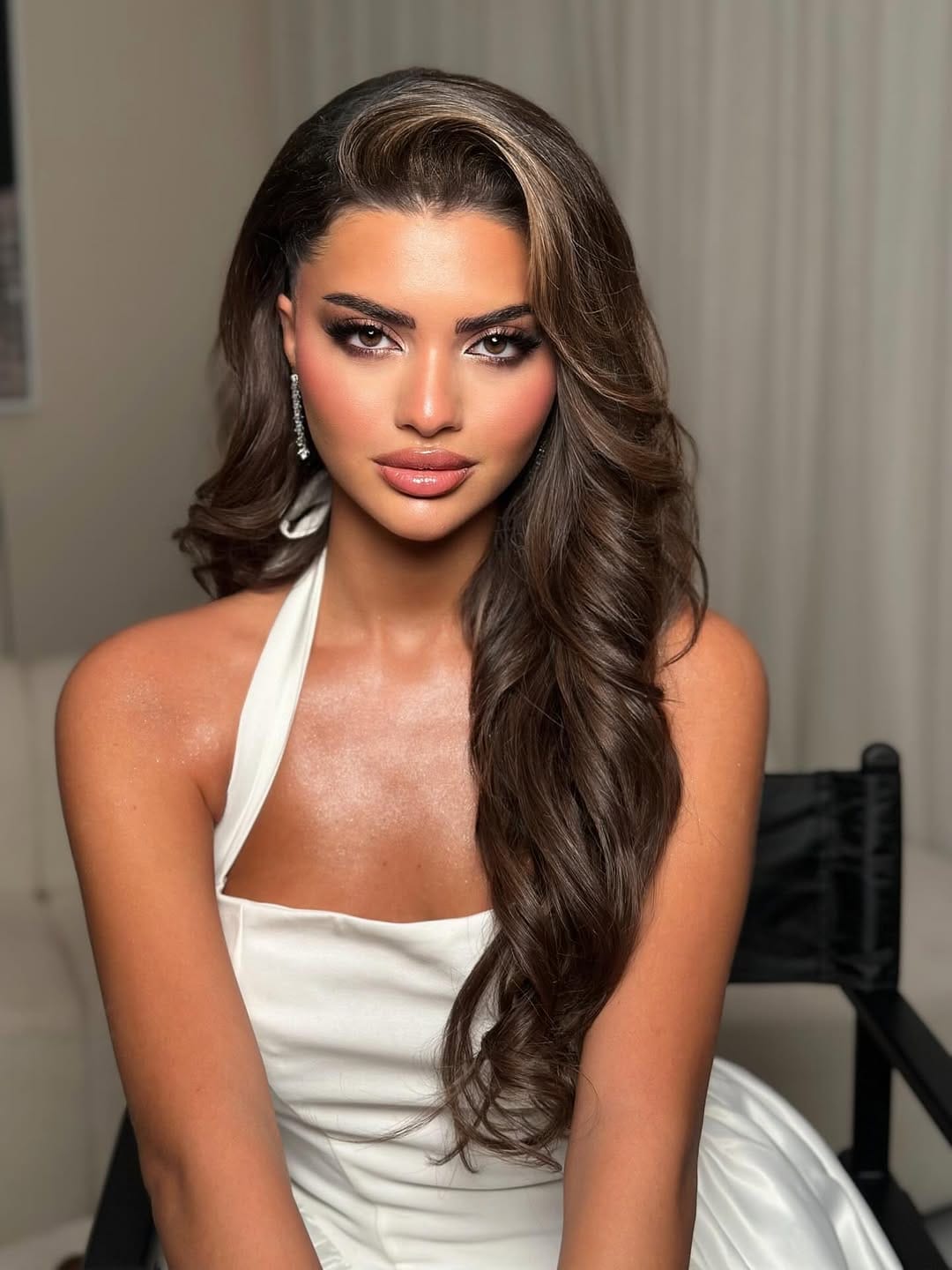 Post 8 by Hala Makeup Artist💄 on Instagram (carousel)