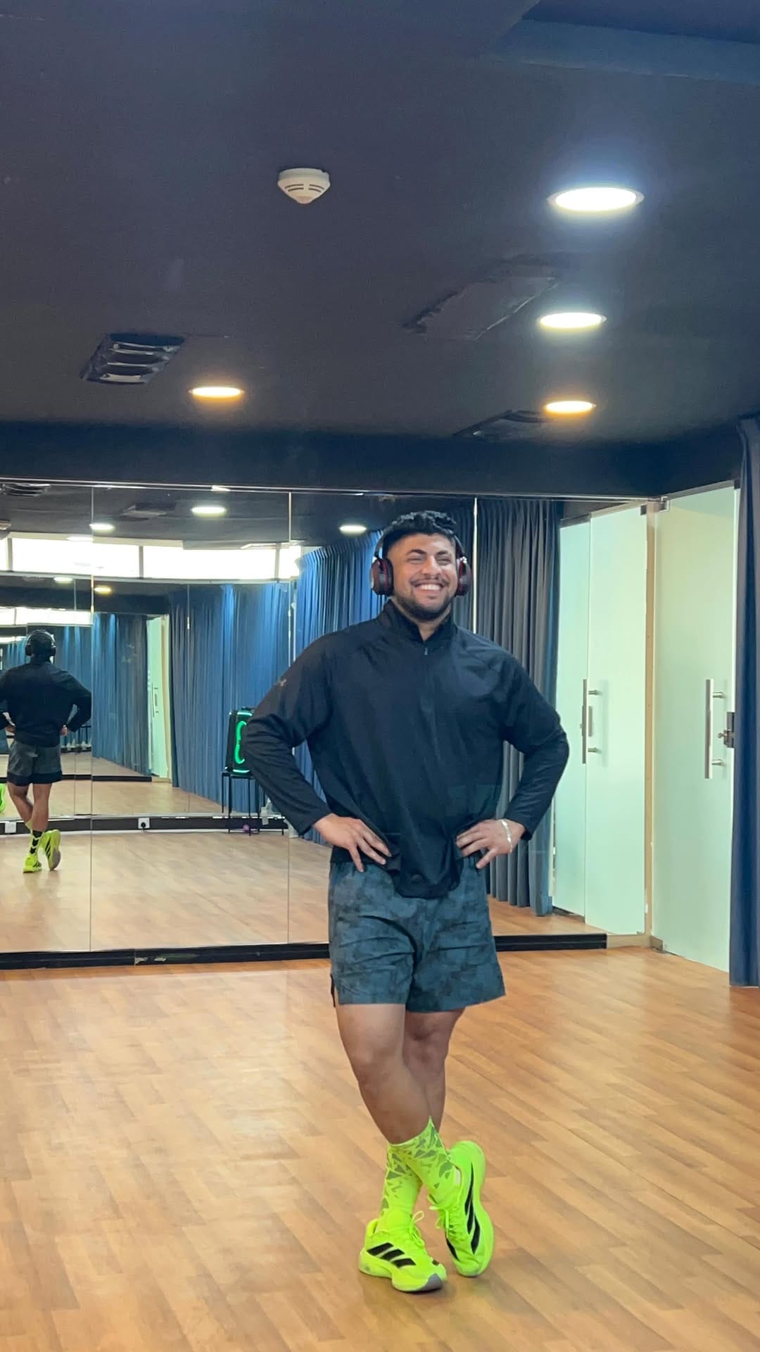 Post 5 by MIDHUN /TM FITNESS11  on Instagram (video)