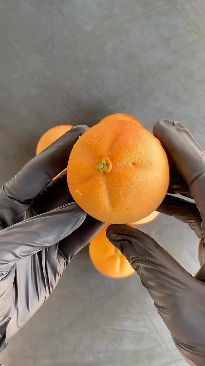 Post 1 by l'ÈTOILE on Instagram (video)