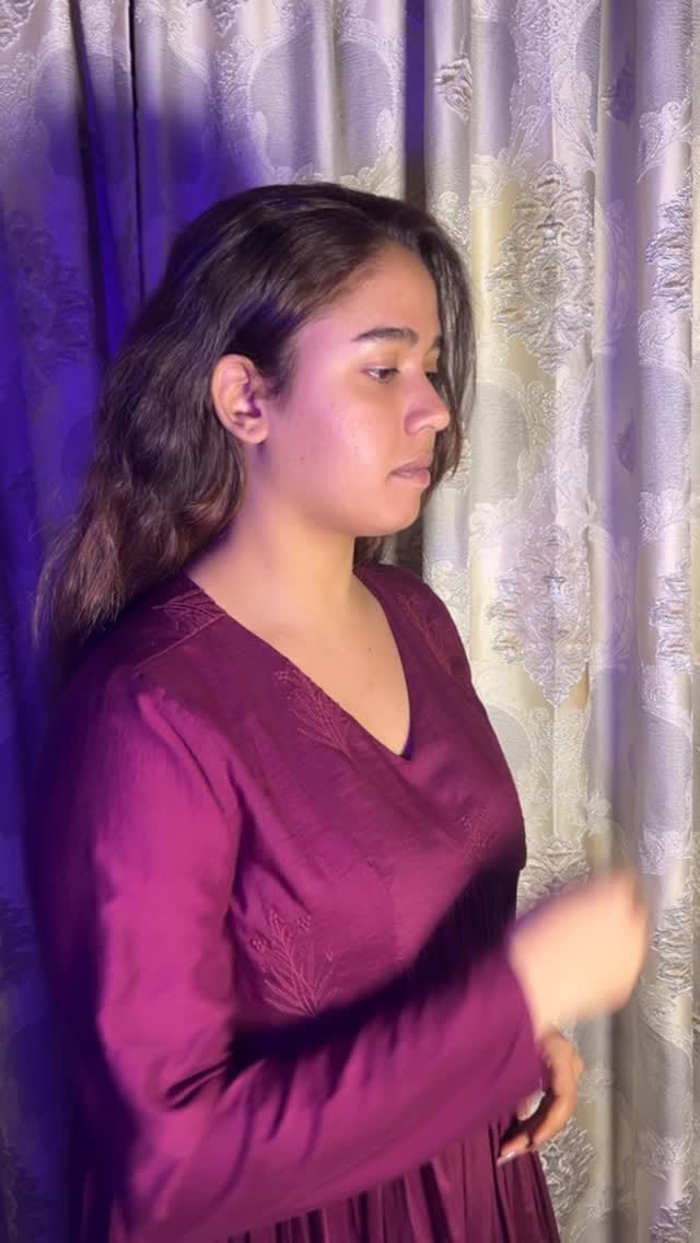Post 3 by Zainasmakeovers on Instagram (video)