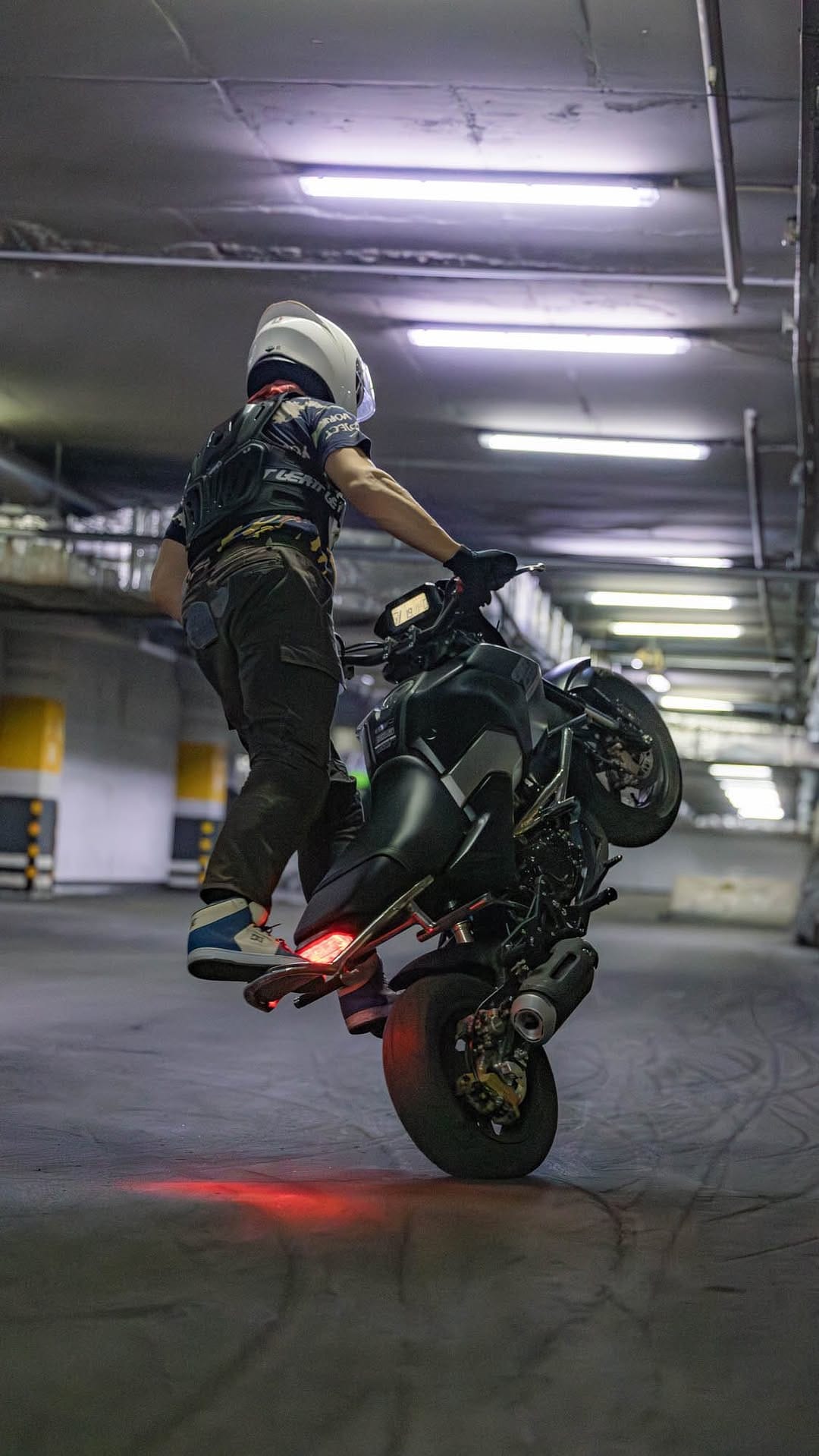 Post 10 by CSBFever LifeStyle on Instagram (video)