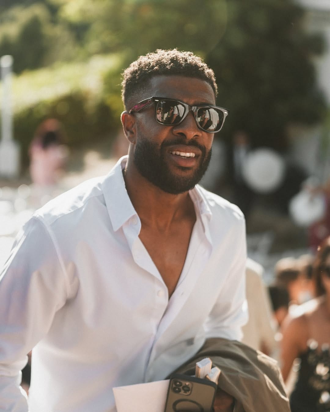 Post 5 by Roly Bonevacia on Instagram (carousel)