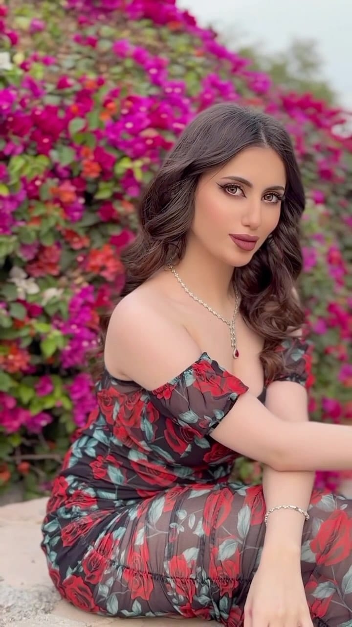Post 7 by Shamma Alnaqbi on Instagram (video)