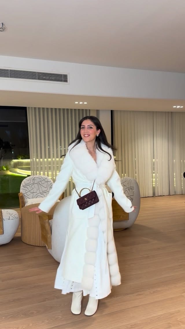 Post 4 by Menna El Fakahany منة الفكهاني on Instagram (video)