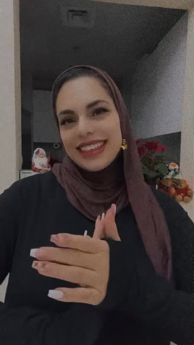 Post 3 by Sonia Perez on Instagram (video)