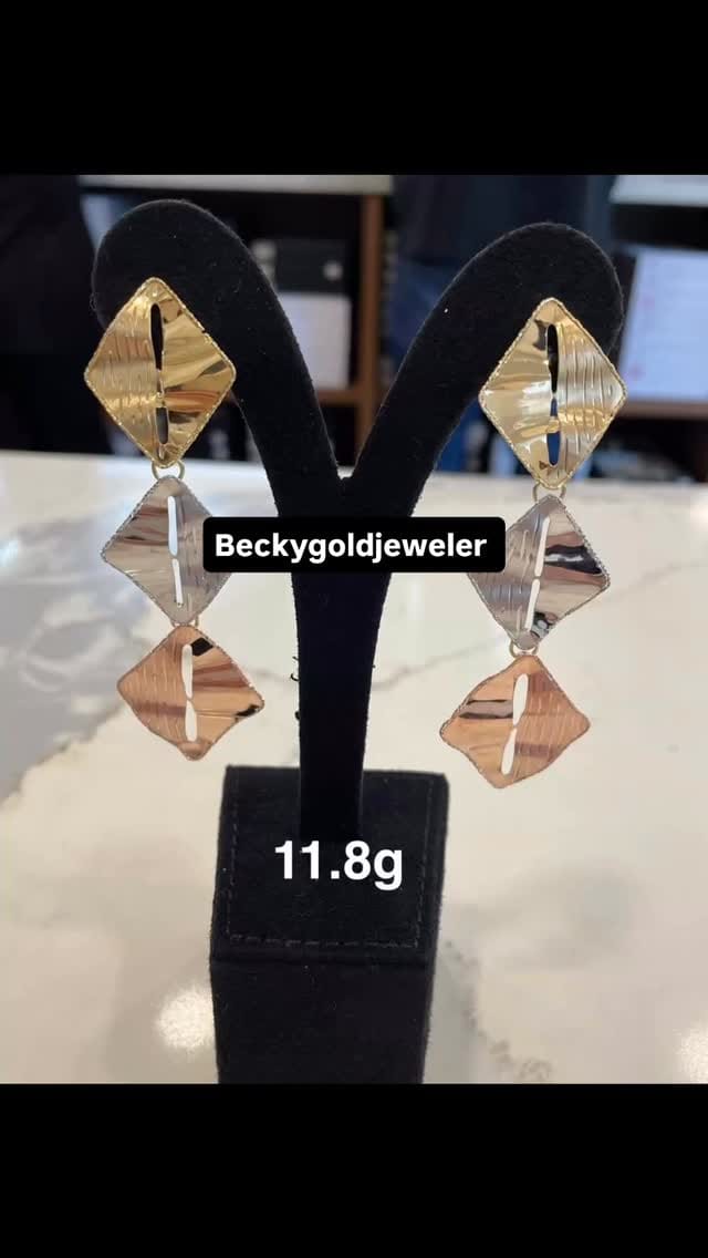 Post 1 by Beckysam Jewllery on Instagram (video)