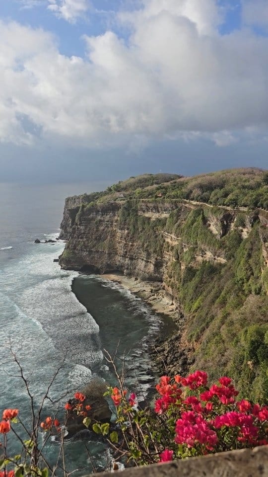 Post 7 by Mohammed Yasir on Instagram (video)