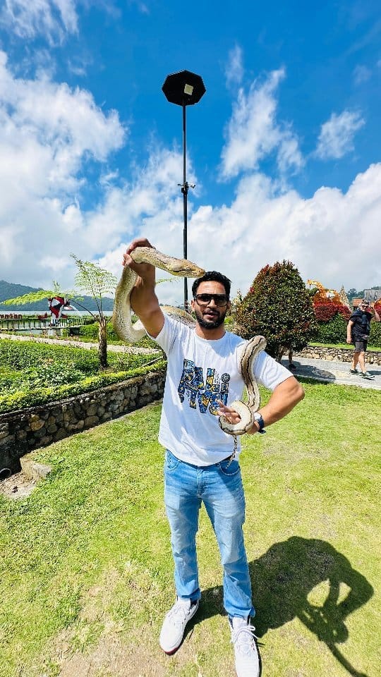 Post 3 by Mohammed Yasir on Instagram (video)