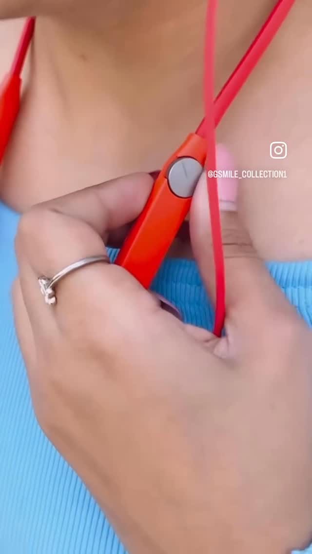 Post 7 by G smile on Instagram (video)