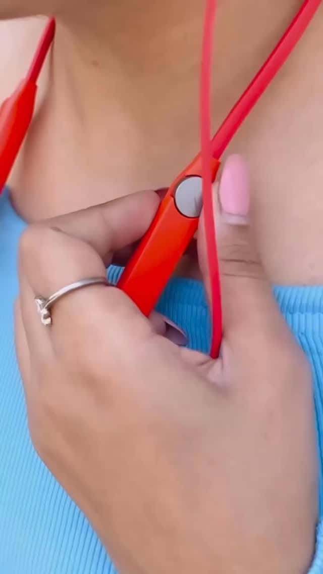 Post 1 by G smile on Instagram (video)