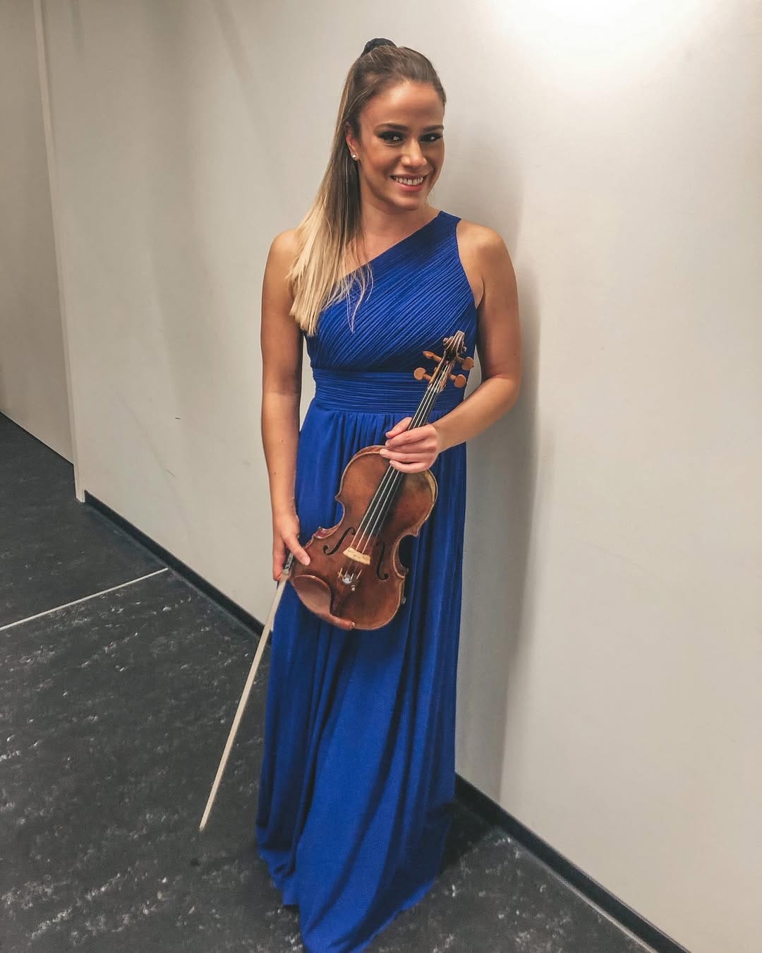 Post 9 by Alwinaviolina 🎻 on Instagram (image)