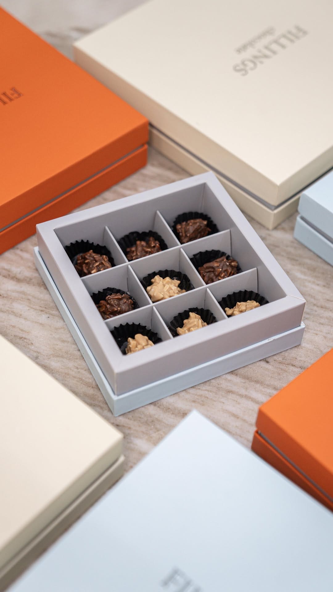Post 6 by Fillings chocolate on Instagram (video)