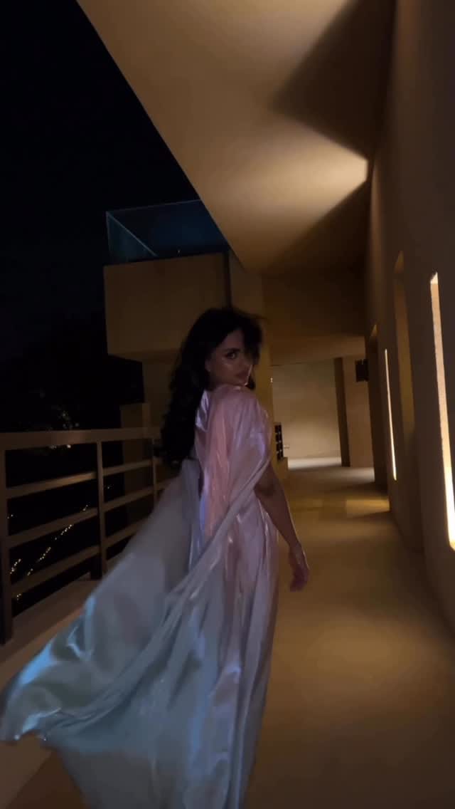 Post 8 by Aya on Instagram (video)
