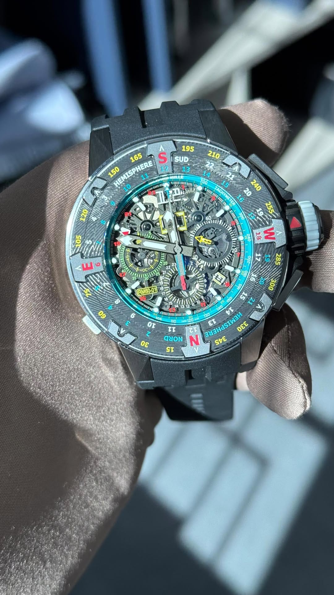 Post 10 by DUBAILUXURYWATCH 🇦🇪 on Instagram (video)