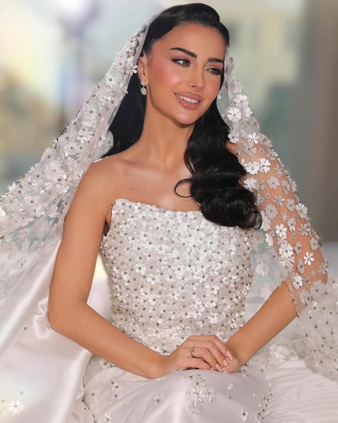 Post 3 by ميك اب ارتست عرايس | نوره الفروان on Instagram (image)
