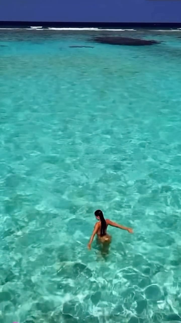 Post 6 by Alessandra Graziani on Instagram (video)
