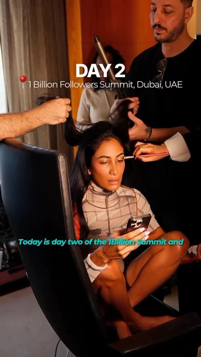 Post 1 by Maria Doyle | Dubai Makeup Artist on Instagram (video)