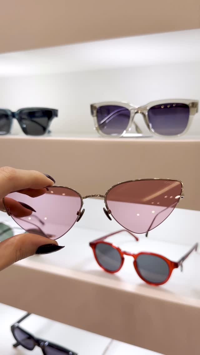 Post 6 by Visique Optometrists on Instagram (video)