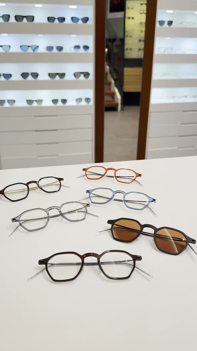 Post 3 by Visique Optometrists on Instagram (video)